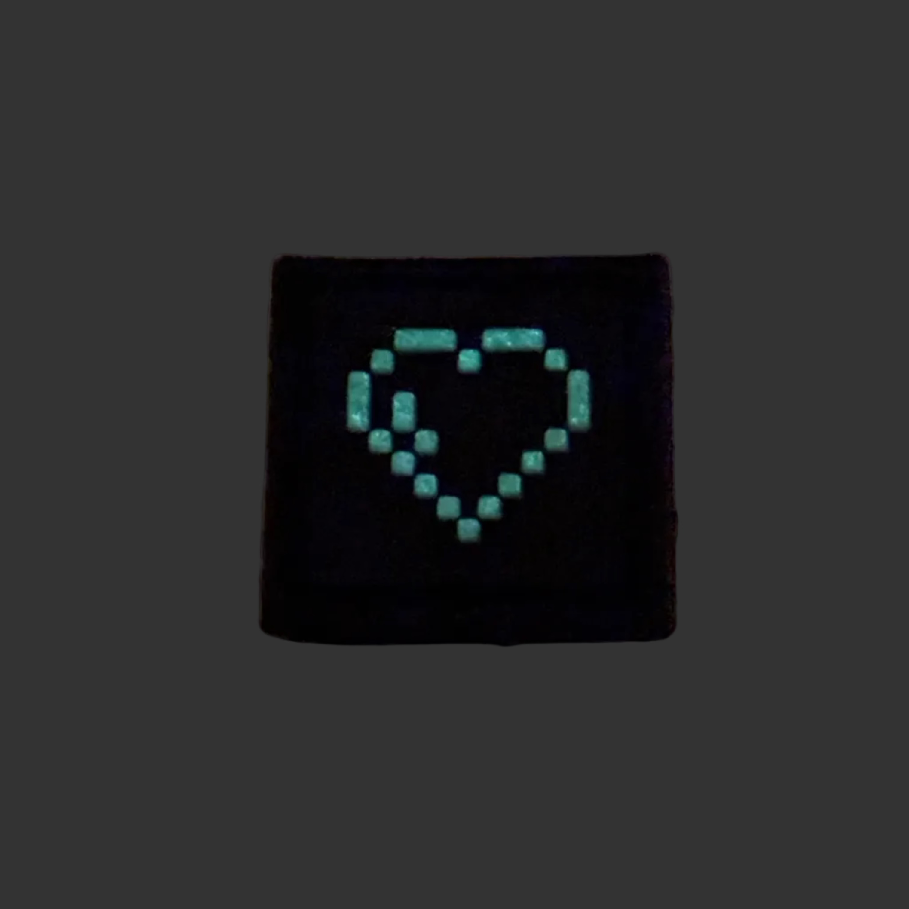 DarkHeartOps - DarkHeart Cat Eye 2.0 (GLTD) 夜光像素心章